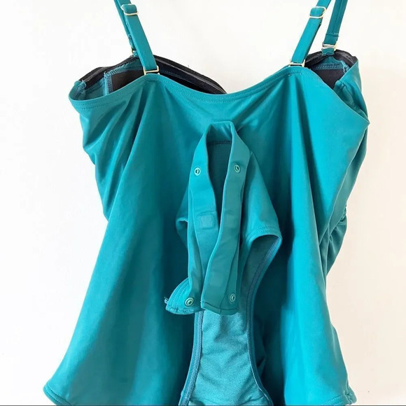 Wow Ease Swimsuit Emerald Green Size 14 Snap One Piece Accessibility SPF 50 Swim - Picture 10 of 12